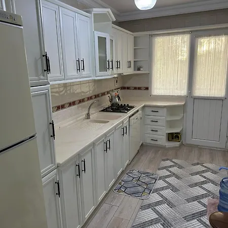 Kusadasi'nda Sahile 200 Metre * Kusadasi